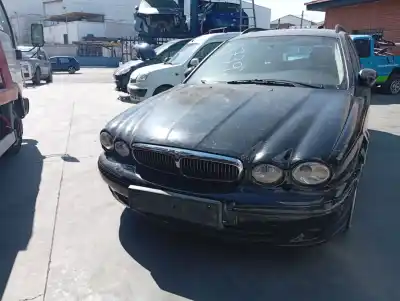 Veicolo di demolizione jaguar x-type 2.0 d classic dell'anno 2004 alimentato 6b