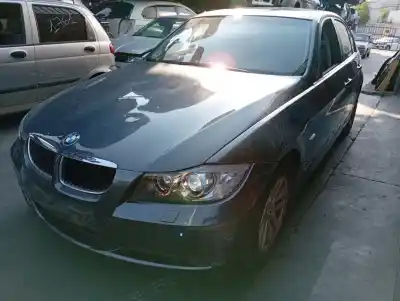 Sloopvoertuig BMW SERIE 3 BERLINA (E90)  van het jaar 2007 aangedreven 204D4