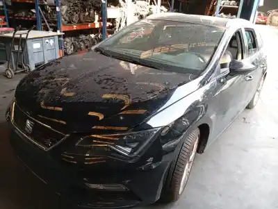 Sloopvoertuig SEAT LEON (5F1)  van het jaar 2017 aangedreven CRL