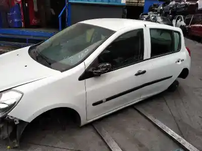 Здавання транспортного засобу renault clio iii pack authentique року 2008 потужний k9k m7