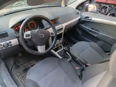 Veicolo di demolizione OPEL ASTRA H BERLINA  dell'anno 2008 alimentato Z17DTH Veicolo di demolizione OPEL ASTRA H BERLINA  dell'anno 2008 alimentato Z17DTH
