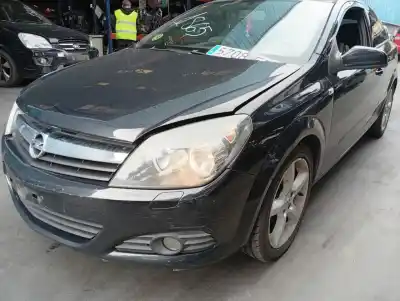 Veicolo di demolizione OPEL ASTRA GTC Cosmo dell'anno 2006 alimentato Z17DTH