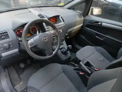Veículo de Sucata opel zafira b cosmo do ano 2007 alimentado z19dt