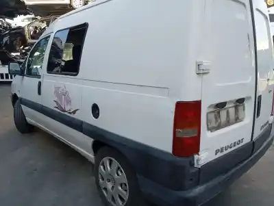 Veicolo di demolizione PEUGEOT EXPERT KASTEN KOMFORT  dell'anno 2005 alimentato RHXDW10BTED