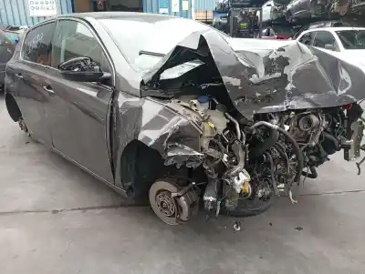 Véhicule à la ferraille peugeot 308 (p5) active pack 130 cv / 96 kw de l'année 2018 alimenté hn05