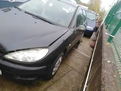 Sloopvoertuig PEUGEOT                                            206 BERLINA                                                                                                                                                                                                                                                1.4 HDi                                                                                                                                                                                                                                                    van het jaar 2005 aangedreven 8HZ