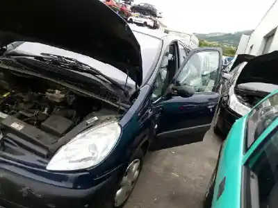 Veículo de Sucata citroen                                            xsara picasso                                                                                                                                                                                                                                              2.0 hdi                                                                                                                                                                                                                                                    do ano 0 alimentado rhy