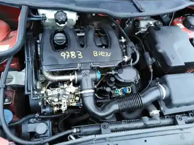 Véhicule à la ferraille PEUGEOT                                            206 BERLINA                                                                                                                                                                                                                                                1.9 Diesel                                                                                                                                                                                                                                                 de l'année 2000 alimenté WJZ