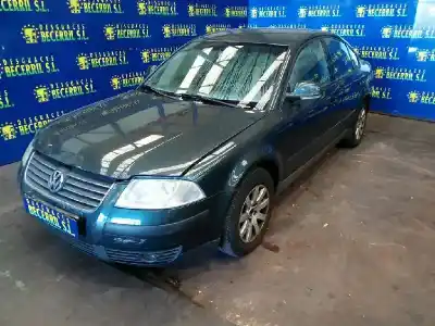 Véhicule à la ferraille volkswagen                                         passat berlina (3b3)                                                                                                                                                                                                                                       1.9 tdi                                                                                                                                                                                                                                                    de l'année 2004 alimenté awx