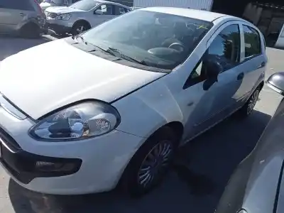 Veicolo di demolizione fiat punto (evo) (199) dynamic dell'anno 2011 alimentato 199a9000