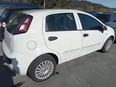 Veicolo di demolizione fiat punto (evo) (199) dynamic dell'anno 2011 alimentato 199a9000