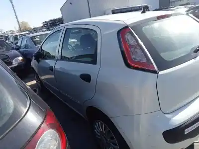 Veicolo di demolizione fiat punto (evo) (199) dynamic dell'anno 2011 alimentato 199a9000