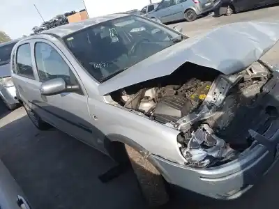 Veicolo di demolizione OPEL CORSA C Club dell'anno 2001 alimentato Y17DTL