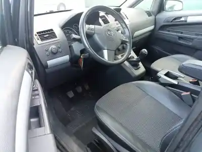 Veículo de Sucata opel zafira b cosmo do ano 2007 alimentado z19dt