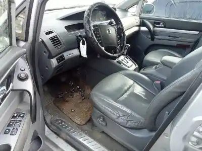 Здавання транспортного засобу ssangyong rodius xdi року 2007 потужний d27dt