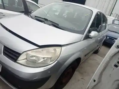 Veículo de Sucata renault scenic iii grand dynamique do ano 2006 alimentado f9qe8