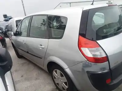 Veículo de Sucata renault scenic iii grand dynamique do ano 2006 alimentado f9qe8