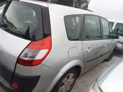 Veículo de Sucata renault scenic iii grand dynamique do ano 2006 alimentado f9qe8