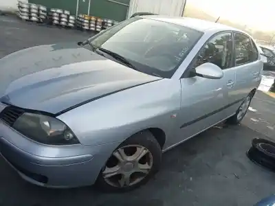 Véhicule à la ferraille seat ibiza (6l1) cool de l'année 2005 alimenté bky