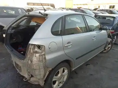 Véhicule à la ferraille seat ibiza (6l1) cool de l'année 2005 alimenté bky