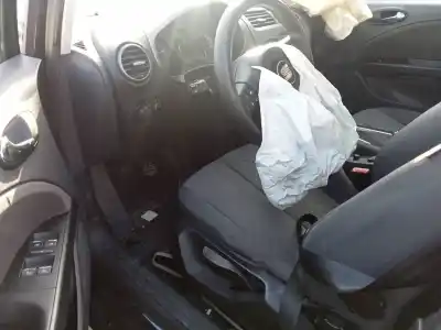 Veículo de Sucata seat leon (1p1) reference do ano 2005 alimentado bkc