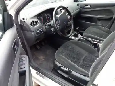 Veicolo di demolizione ford focus berlina (cap) ghia dell'anno 2005 alimentato g6db