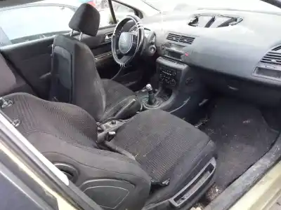 Veicolo di demolizione citroen c4 coupe lx dell'anno 2006 alimentato 9hx