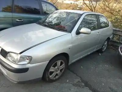 Verschrottungsfahrzeug SEAT CORDOBA BERLINA (6K2) Sport des Jahres 2000 angetrieben AGR