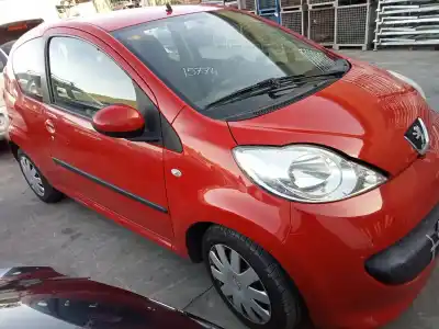 Veículo de Sucata peugeot 107 urban move do ano 2006 alimentado 1kr