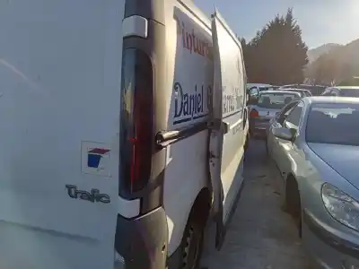 Veículo de Sucata renault trafic combi (ab 4.01) 1.9 diesel do ano 2004 alimentado 