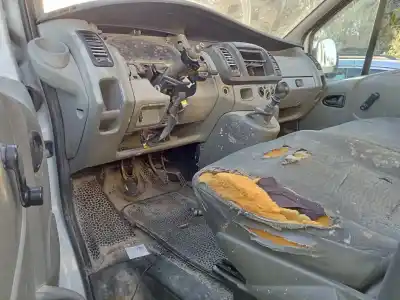 Veículo de Sucata renault trafic combi (ab 4.01) 1.9 diesel do ano 2004 alimentado 