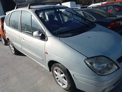 Scrapping Vehicle RENAULT SCÉNIC I MONOSPACE (JA0/1_, FA0_) 1.9 dTi (JA1U) of the year 2002 powered F9Q Q7