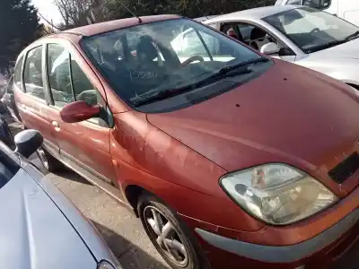Scrapping Vehicle RENAULT SCÉNIC I MONOSPACE (JA0/1_, FA0_) 1.9 dTi (JA1U) of the year 2003 powered F9Q Q7