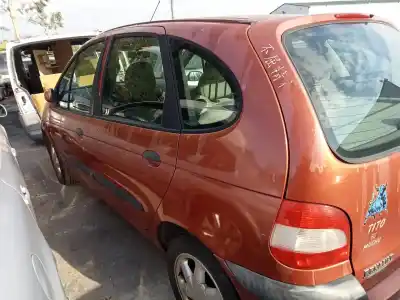 Scrapping Vehicle renault scénic i monospace (ja0/1_, fa0_) 1.9 dti (ja1u) of the year 2003 powered f9q q7