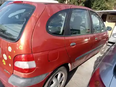 Scrapping Vehicle renault scénic i monospace (ja0/1_, fa0_) 1.9 dti (ja1u) of the year 2003 powered f9q q7