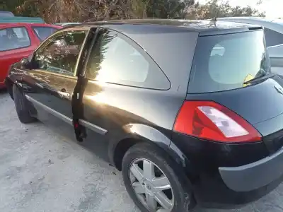 Veículo de Sucata renault megane ii berlina 5p confort authentique do ano 2003 alimentado k9kd7