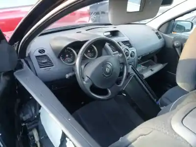 Veículo de Sucata renault megane ii berlina 5p confort authentique do ano 2003 alimentado k9kd7