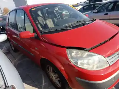 Scrapping Vehicle renault scenic ii authentique of the year 2004 powered f9qd8