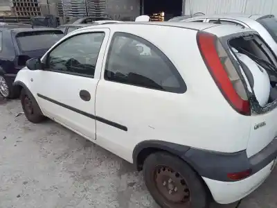 Здавання транспортного засобу opel corsa c club року 2001 потужний z10xe
