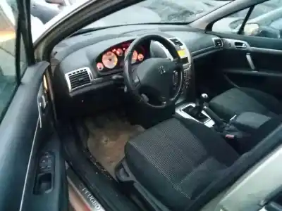 Vehicul casat peugeot 407 sw confort al anului 2007 alimentat 9hz