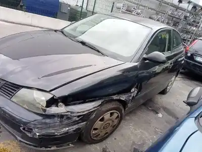 Véhicule à la ferraille seat ibiza (6l1) cool de l'année 2003 alimenté asy