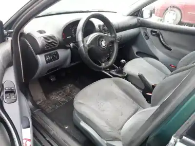 Veículo de Sucata seat toledo (1m2) signo do ano 2001 alimentado asv