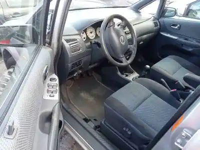 Veículo de Sucata mazda premacy (cp) td active do ano 2003 alimentado rf