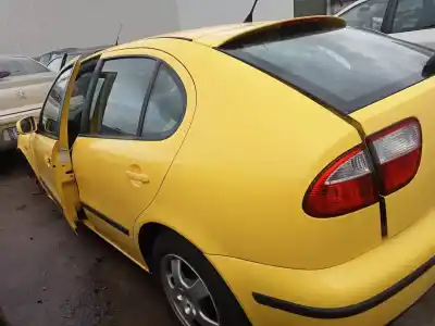 Здавання транспортного засобу seat leon (1m1) signo року 2001 потужний asv