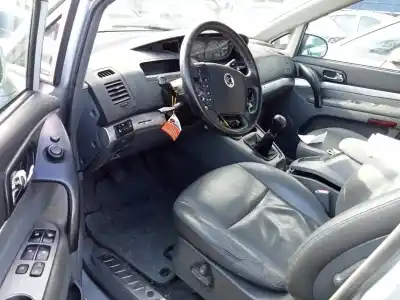 Здавання транспортного засобу ssangyong rodius xdi року 2010 потужний d27dt