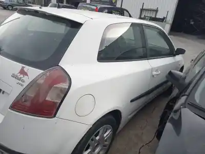 Здавання транспортного засобу fiat stilo (192) 1.9 jtd cat року 0 потужний 192a1000