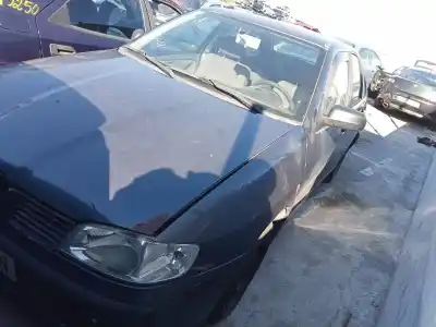 Verschrottungsfahrzeug SEAT CORDOBA BERLINA (6K2) Stella des Jahres 1999 angetrieben AGP
