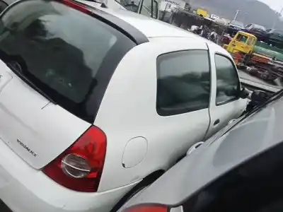 Здавання транспортного засобу renault clio ii fase ii (b/cb0) campus року 2008 потужний k9k 17