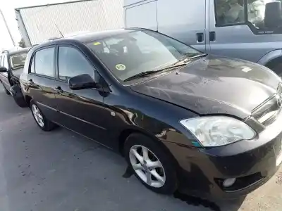Veículo de Sucata TOYOTA COROLLA (E12) 2.0 D-4D Linea Luna Berlina do ano 2006 alimentado 1CDFTV
