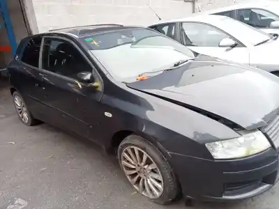 Veicolo di demolizione FIAT STILO (192) 2.4 20V Abarth dell'anno 2005 alimentato 192A2000